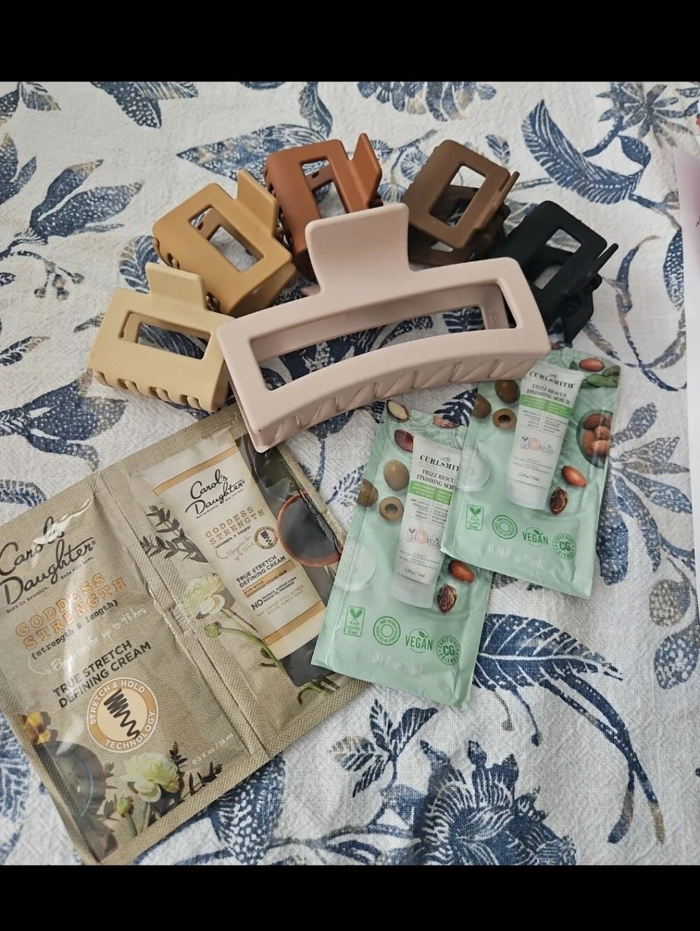 Neutral Matte Jumbo Hair Claw Clip - Beige & Brown Set & Hair Product Samples